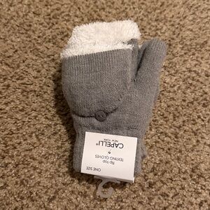 Capelli of New York Grey and White Flip Top Mittens